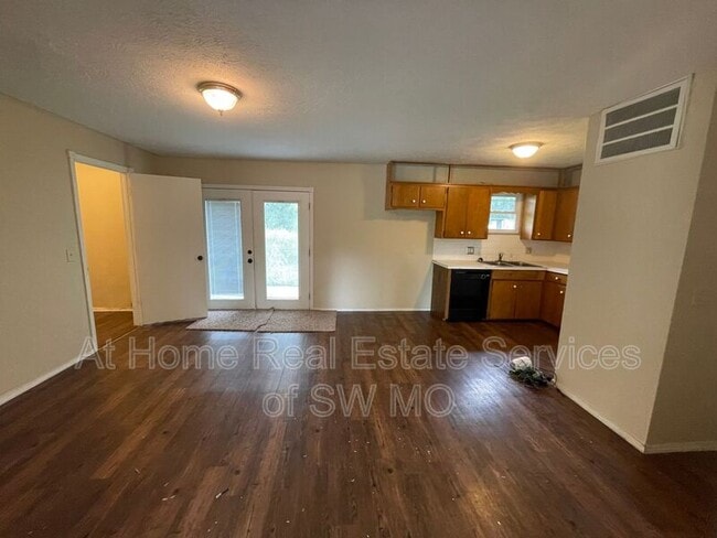 Photo - 2639 W Truman St