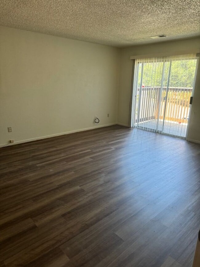 Photo - 1801 Conifer Way Unit 4