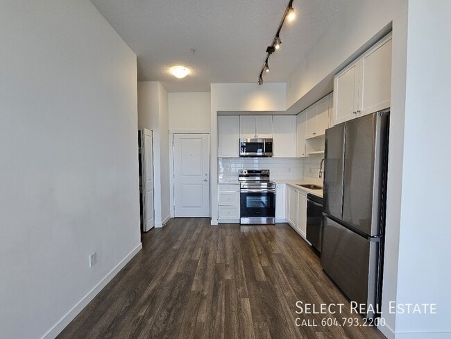 15738-15785 Avenue621