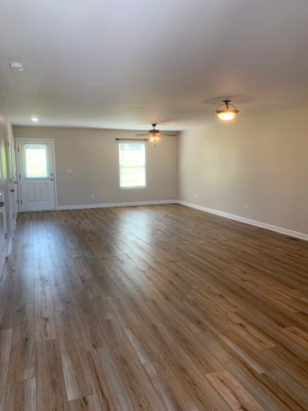 Photo - 303 2nd St