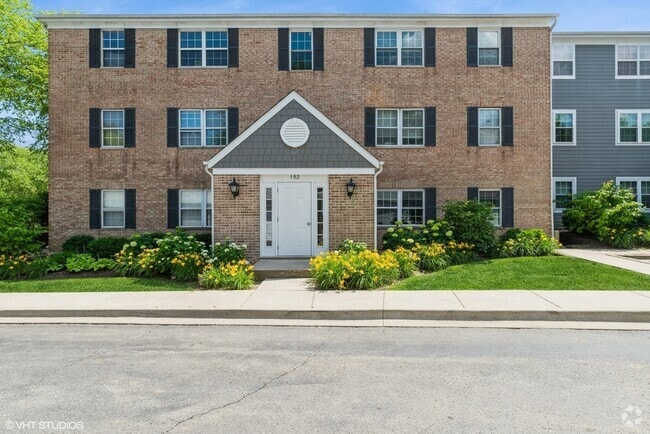 Building Photo - 152 E Winchester Rd Unit D Rental