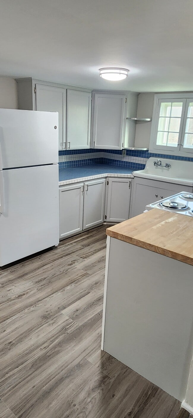 Photo - 8615 Aitken Ave Unidad 3