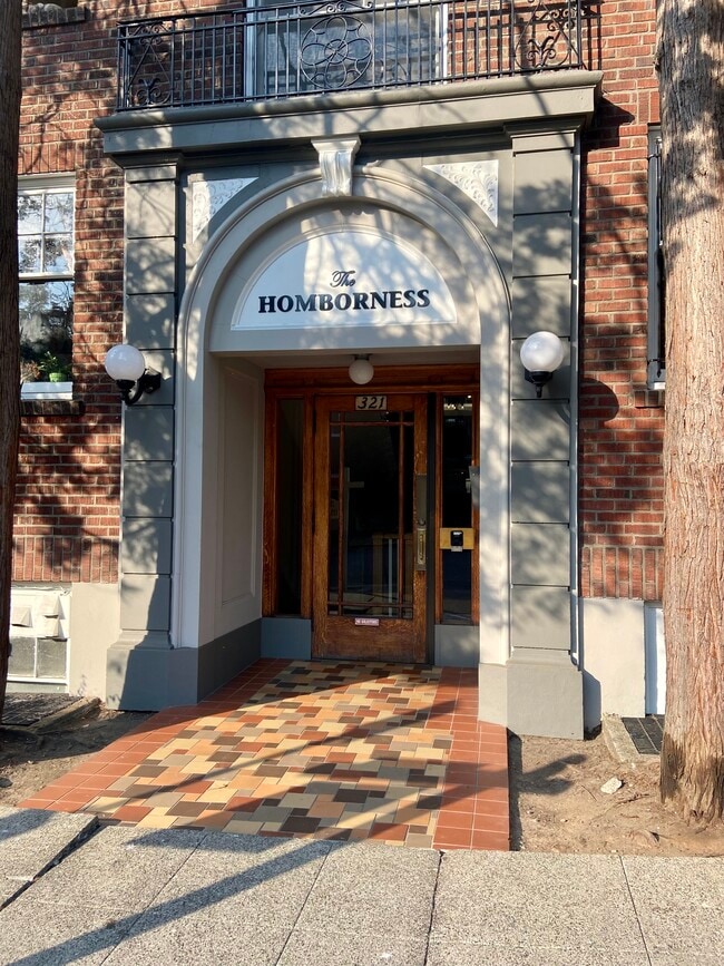 Photo - 321 Boylston Ave E Unit 206