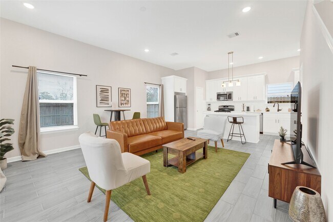 Photo - 6320 Laura Koppe Rd