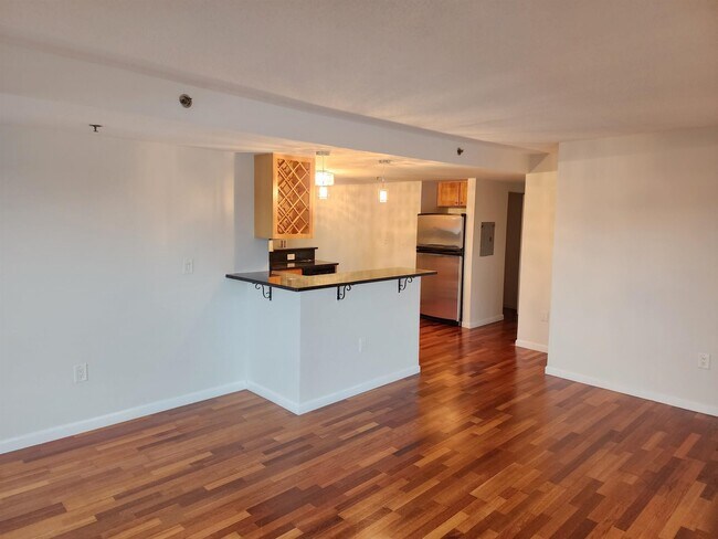 Photo - 700 1st St Unit 9q