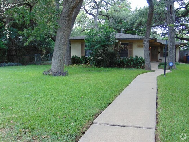 Building Photo - 3902 Bailey Lane Rental