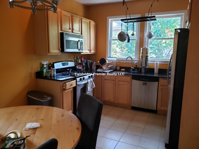 Photo - 15 Loveland Rd Unit 1