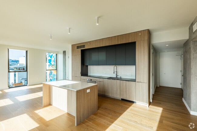 3BR, 3BA - Kitchen