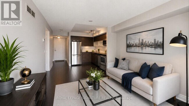 Photo - 28 Ted Rogers Way Unité 1810