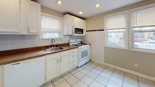 Building Photo - 22-24-24 Kelley Ct Unit 24 Rental