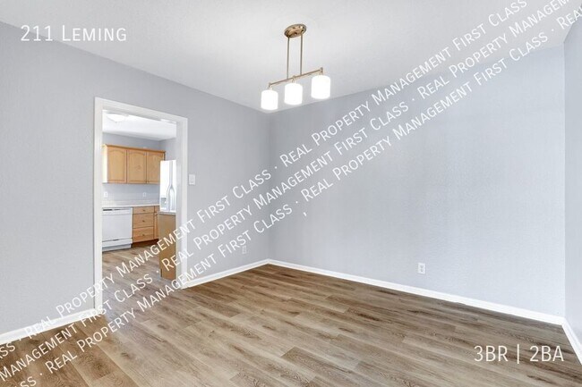 211 Leming-