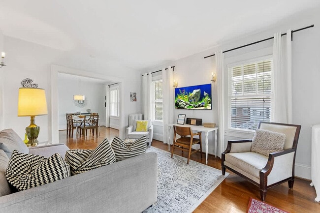 Photo - 536 Hawthorne Ln Unit FL2-ID1331063P