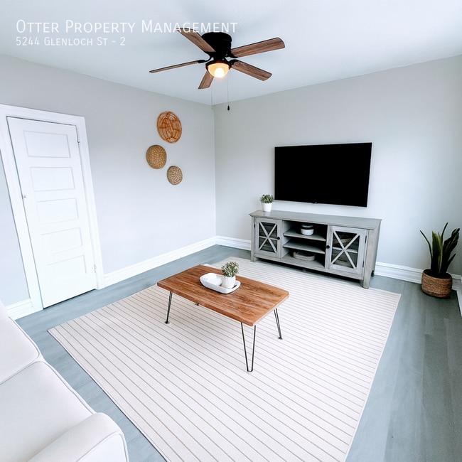 Building Photo - 5244 Glenloch St Unit 2