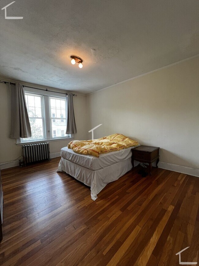 Photo - 103 Chester St