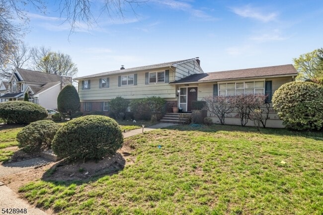 Photo - 204 Tryon Pl