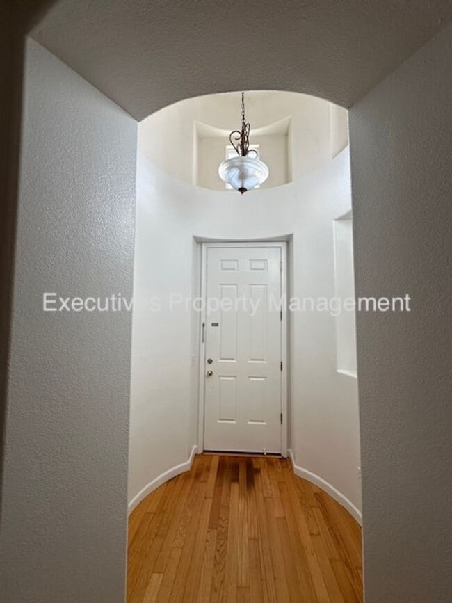 1263 Orion Ct