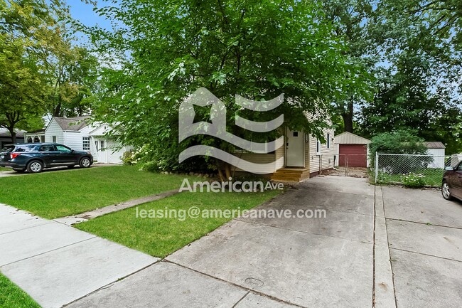 Photo - 2626 Bonner St