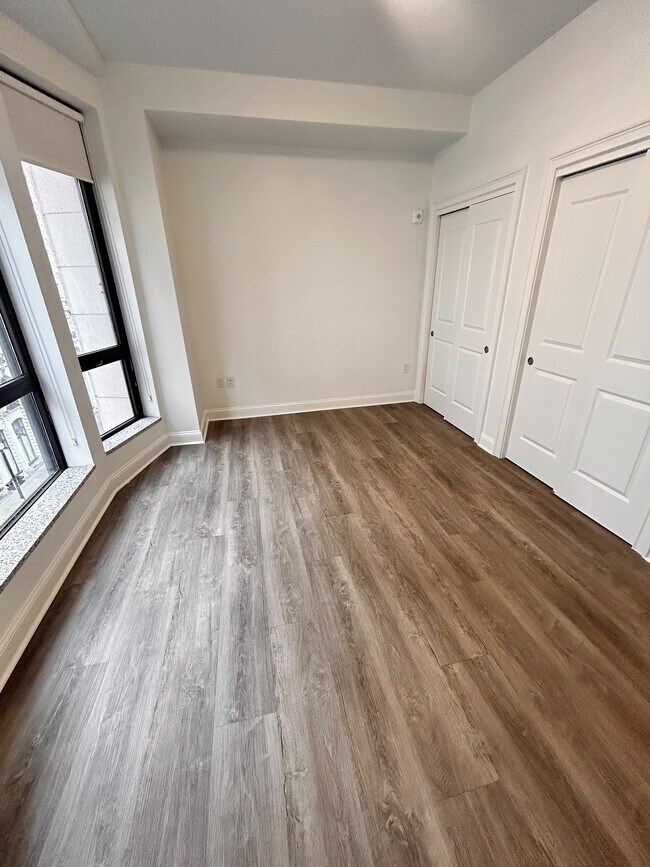 503 Bedroom 2 - G Square