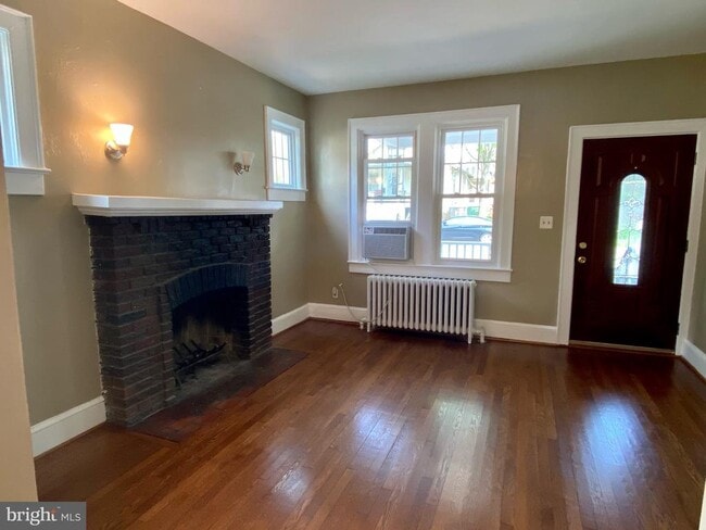 Photo - 608 N Fillmore St
