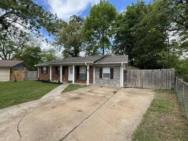 Photo - 124 Karen Cove