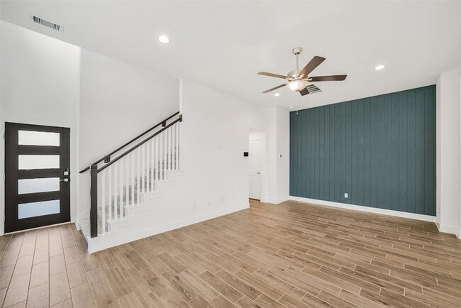 Photo - 21131 Medina River Dr