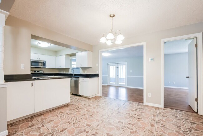 Photo - 8318 Mattituck Cir