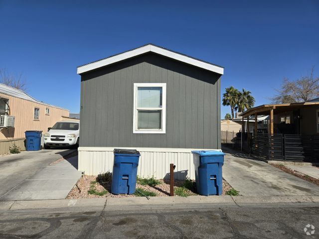 Building Photo - 2038 Palm St Rental