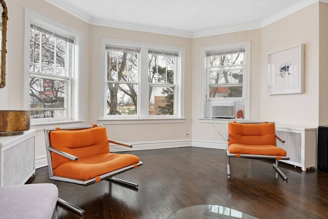 Photo - 3615 N Sawyer Ave Unit 2