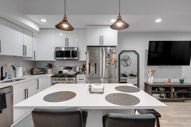 Photo - 287 Webster Ave Unit 2