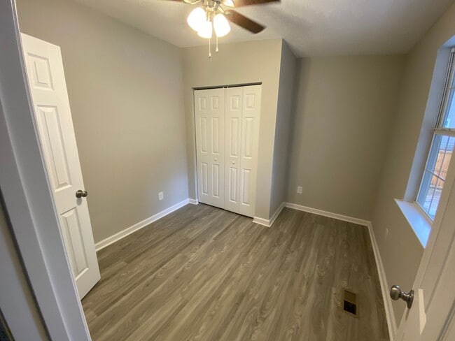 Photo - FrazierSt423 Unit 1