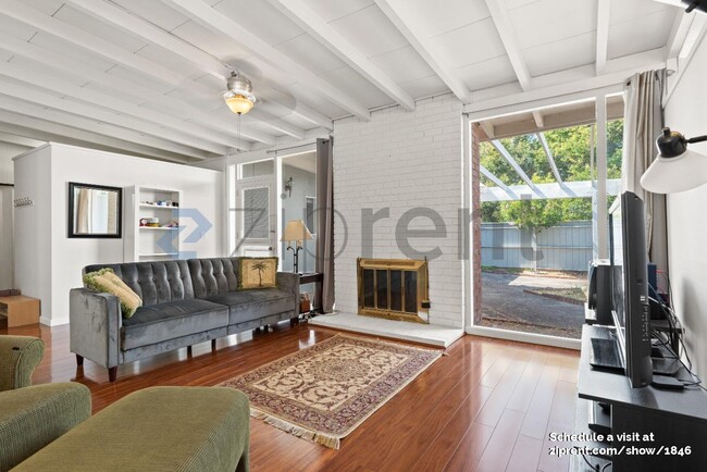 Building Photo - 3106 Mauricia Ave Rental