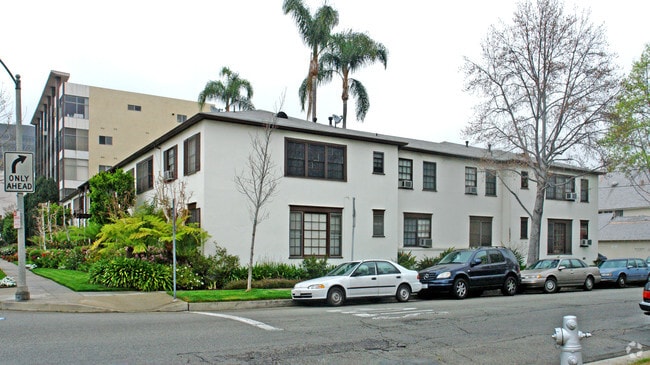 Mc Carty Apartments