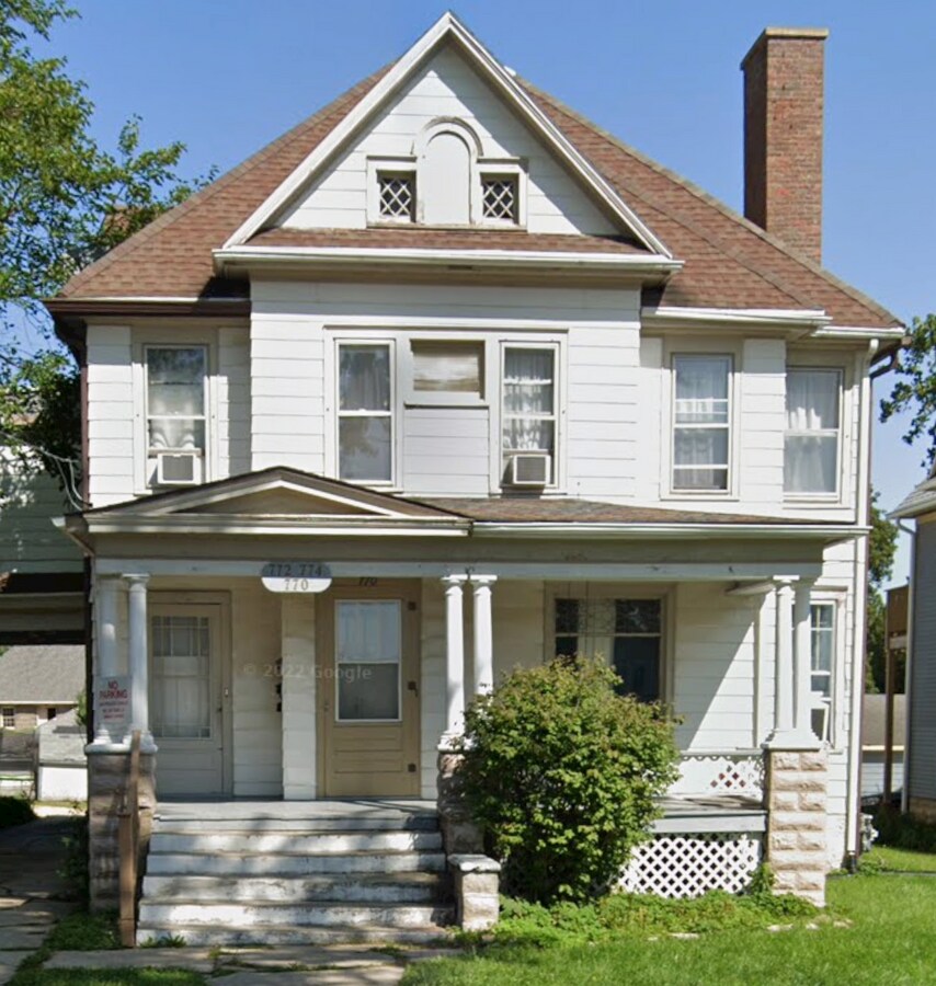 Photo - 772 W Lincoln Blvd Unit 1