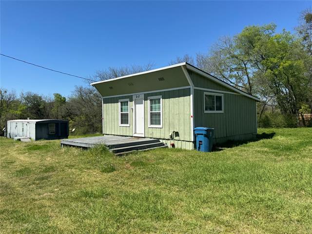 Building Photo - 202 W Tarrant St