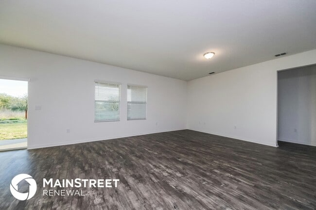 Photo - 158 Hidden Lk Lp