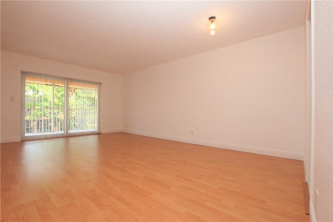 Photo - 760 SE 2nd Ave Unit C207