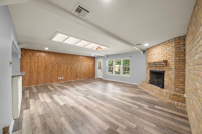 Photo - 7014 Woodfern Dr