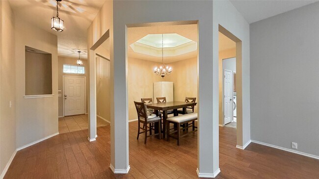 Photo - 5511 Baldwin Elm St