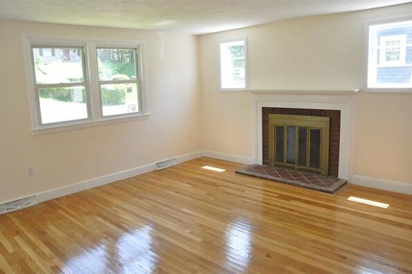 Photo - 11 Rockland Pl