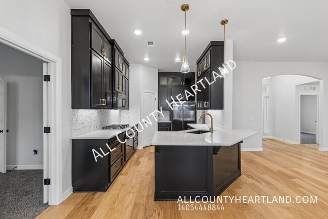 Photo - 612 Firefork Ave