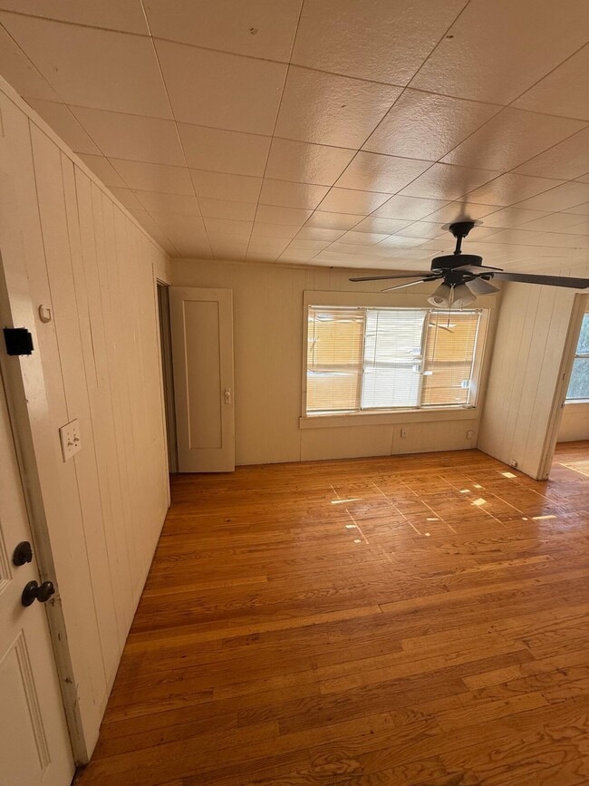 Photo - 1307 Avenue X