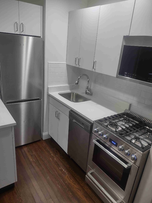 Photo - E. 46th St, Lexington Ave Apartment Unit 3