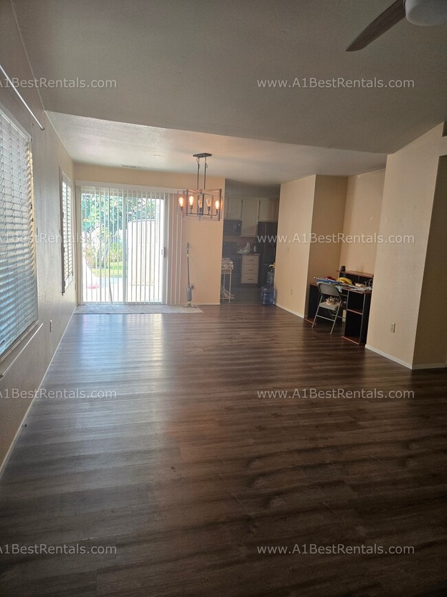 Photo - 2679 Parkway