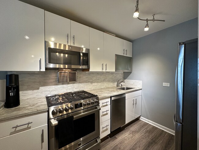 Photo - 400 E Randolph St Unidad 2704