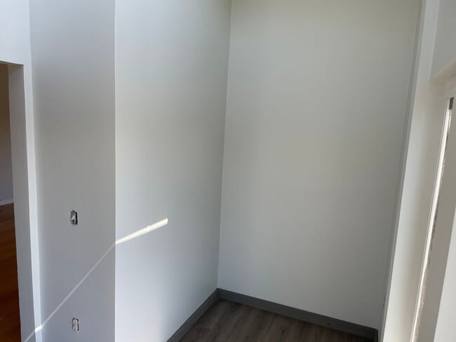 Photo - Mt Pleasant Aprtment