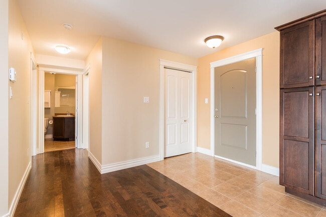 Photo - La Chaussée Apartments