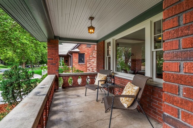 Photo - ***MOVE IN SPECIAL $250.00 OFF 1ST FULL MO...