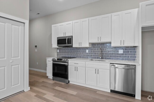 Building Photo - 418 Jefferson Ave Unit 6 Rental