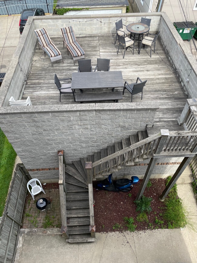 Roof Top - 2333 N Janssen Ave Unit Garden