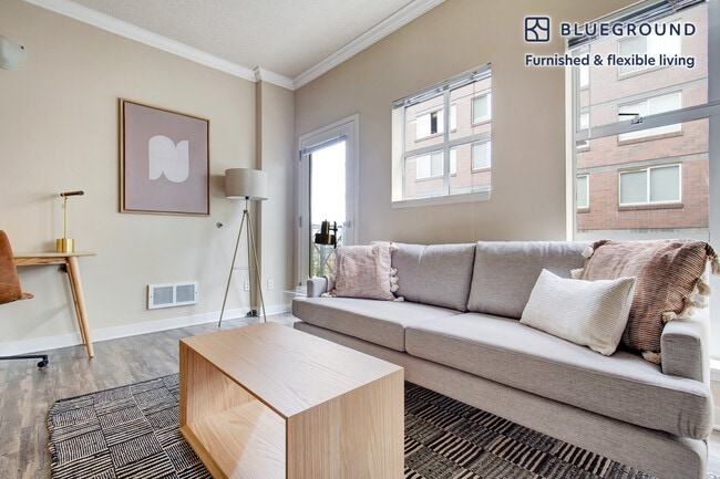 Photo - 1406 Western Ave Unidad FL7-ID202